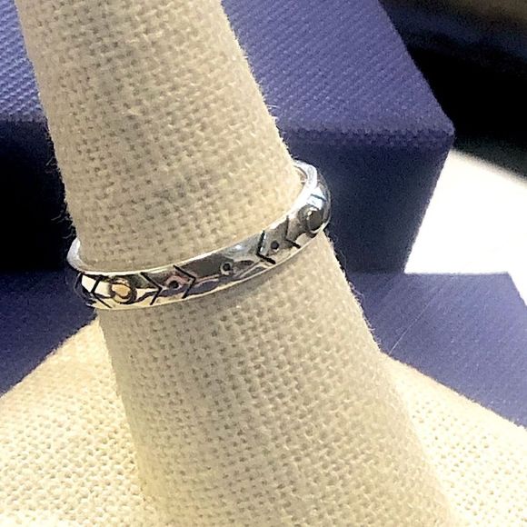 SILPADA Two Tone VARIED DETAILS Stacking Ring Sz 7 NIB - Picture 6 of 14